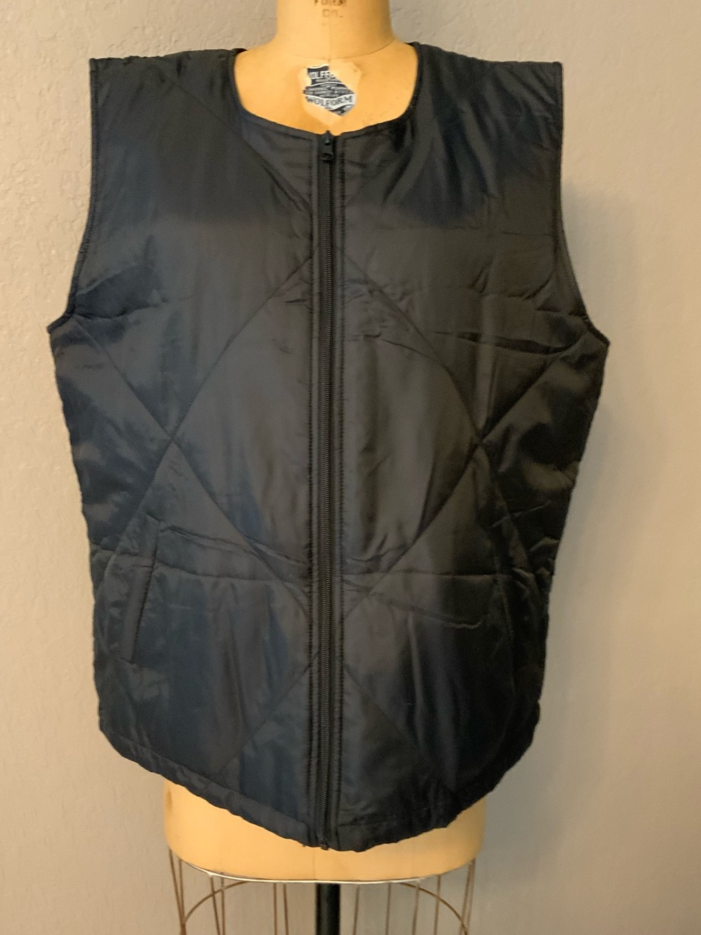 Socialite Black Quilted Sleeveless Zip Vest, Lightweight, L/XL, NWT